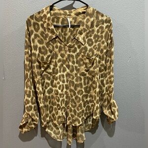FREE PEOPLE animal print shirt high low, small, petite